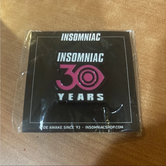 Commemorative collective insomniac 30 years pen & Pink owl edc style bracelet - Picture 6 of 7